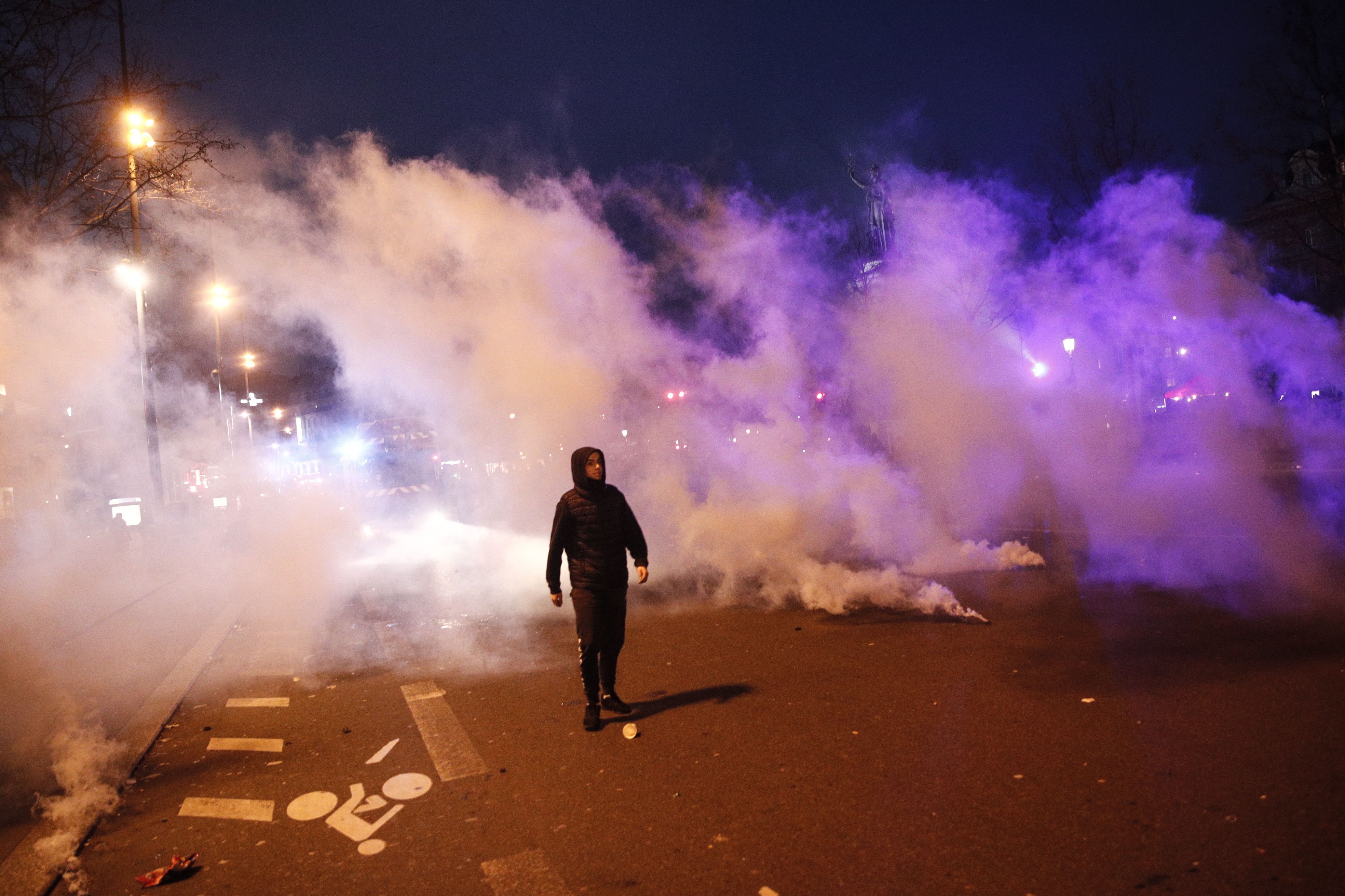 Nuevas protestas en París mientras el gobierno francés acepta algunas demandas