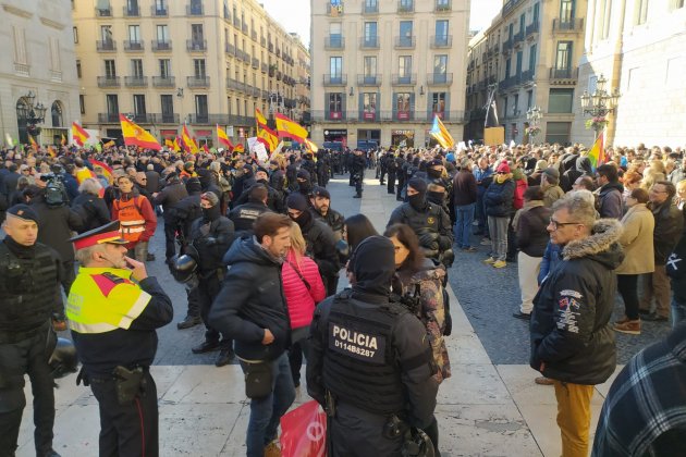 manifestacio vox CDR sant jaume barcelona - Robert Southon manifestacio vox CDR sant jaume barcelona - Robert Southon