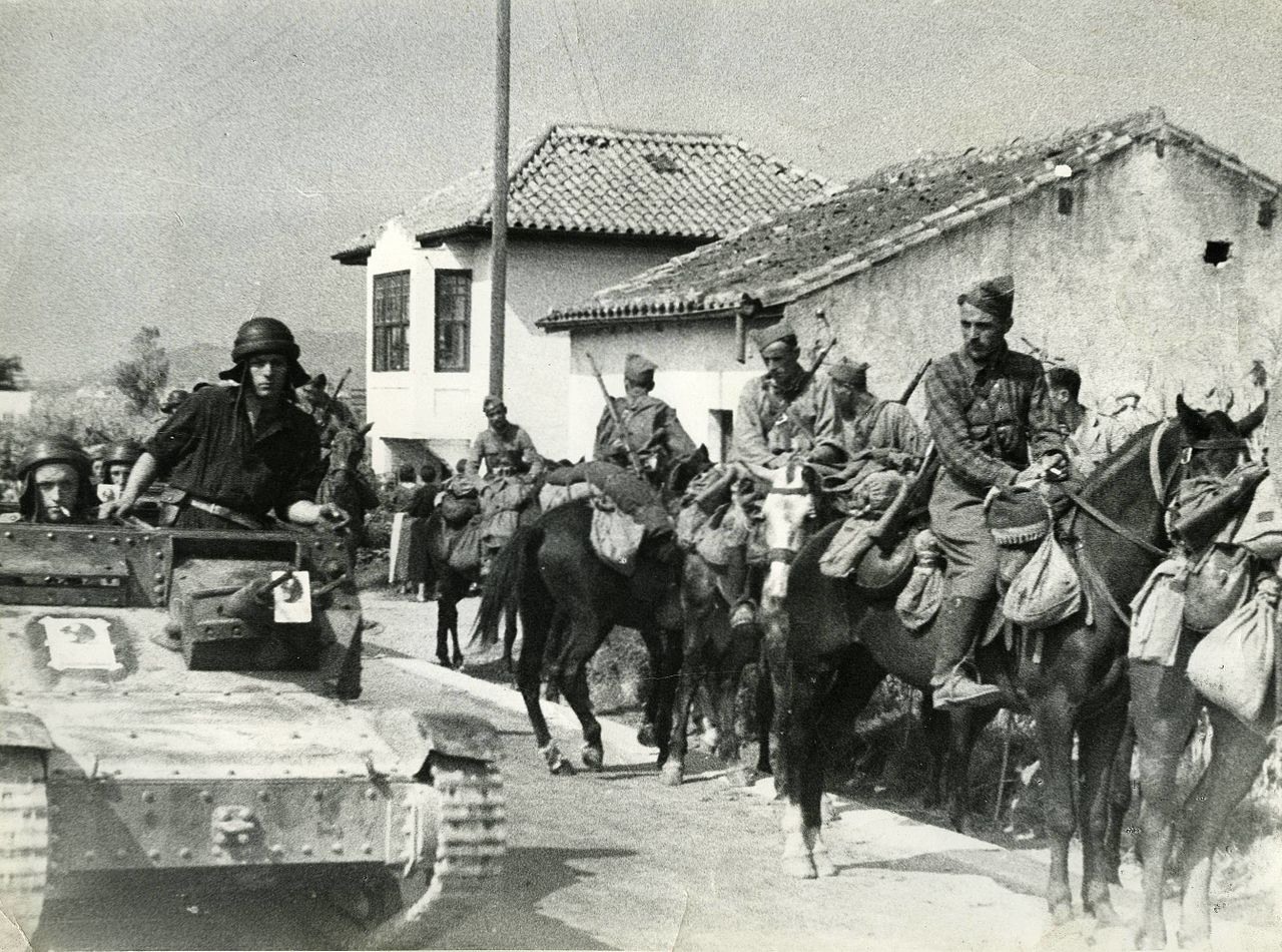 Les tropes franquistes ocupen Tortosa
