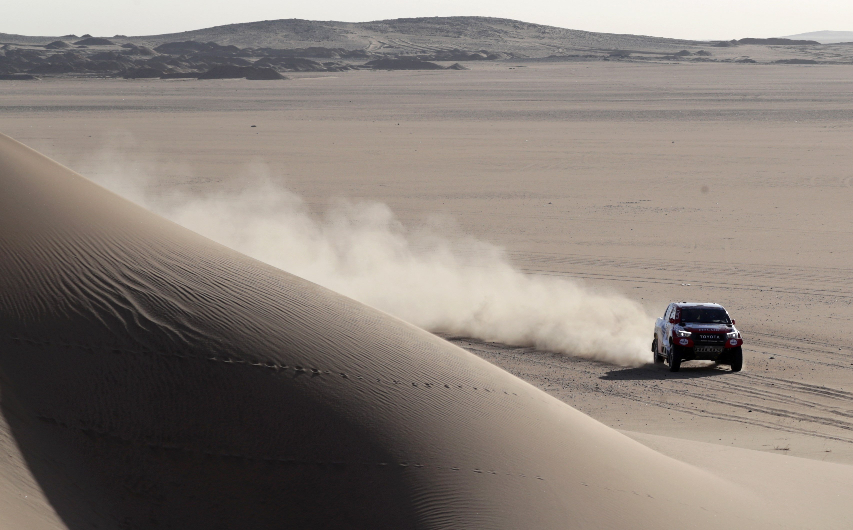 Fernando Alonso roza la primera victoria en el Dakar