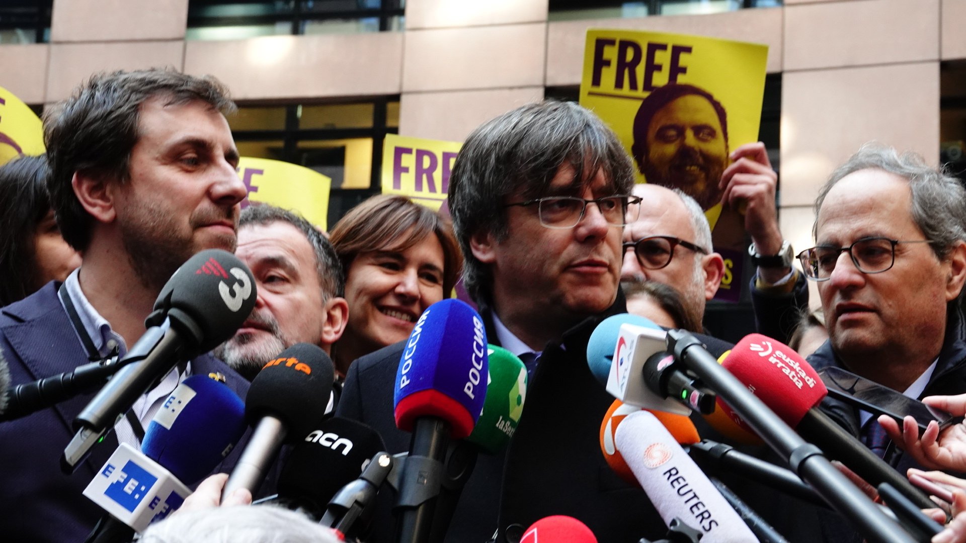 Puigdemont, by car to the European Parliament