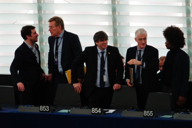 puigdemont comin parlament europeu - roberto lazaro puigdemont comin parlament europeu - roberto lazaro