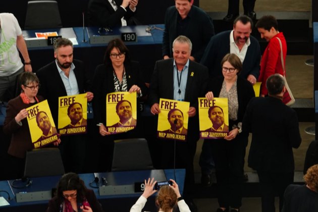 free junqueras parlament europeu diana riba alde - roberto lazaro