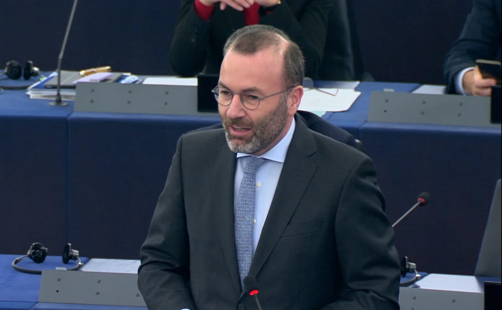 El presidente del Partido Popular Europeo compara España con Polonia por la amnistía: "Sánchez no durará"