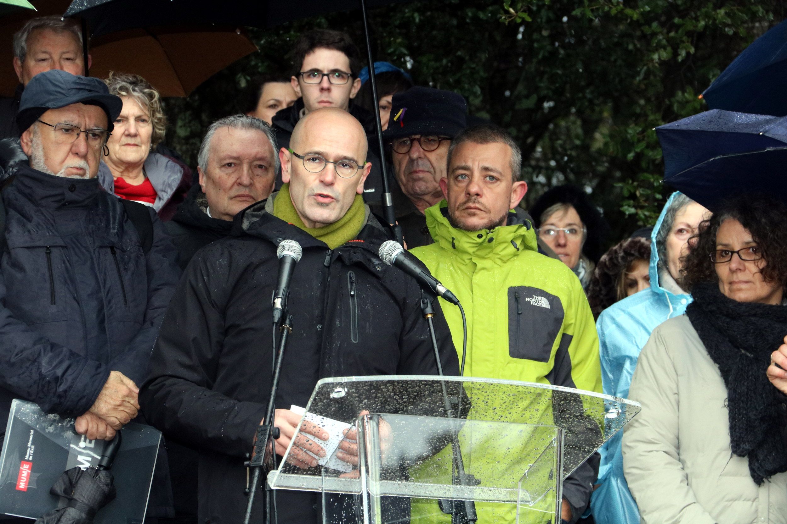 Unes 600 persones reviuen l'exili de Lluís Companys