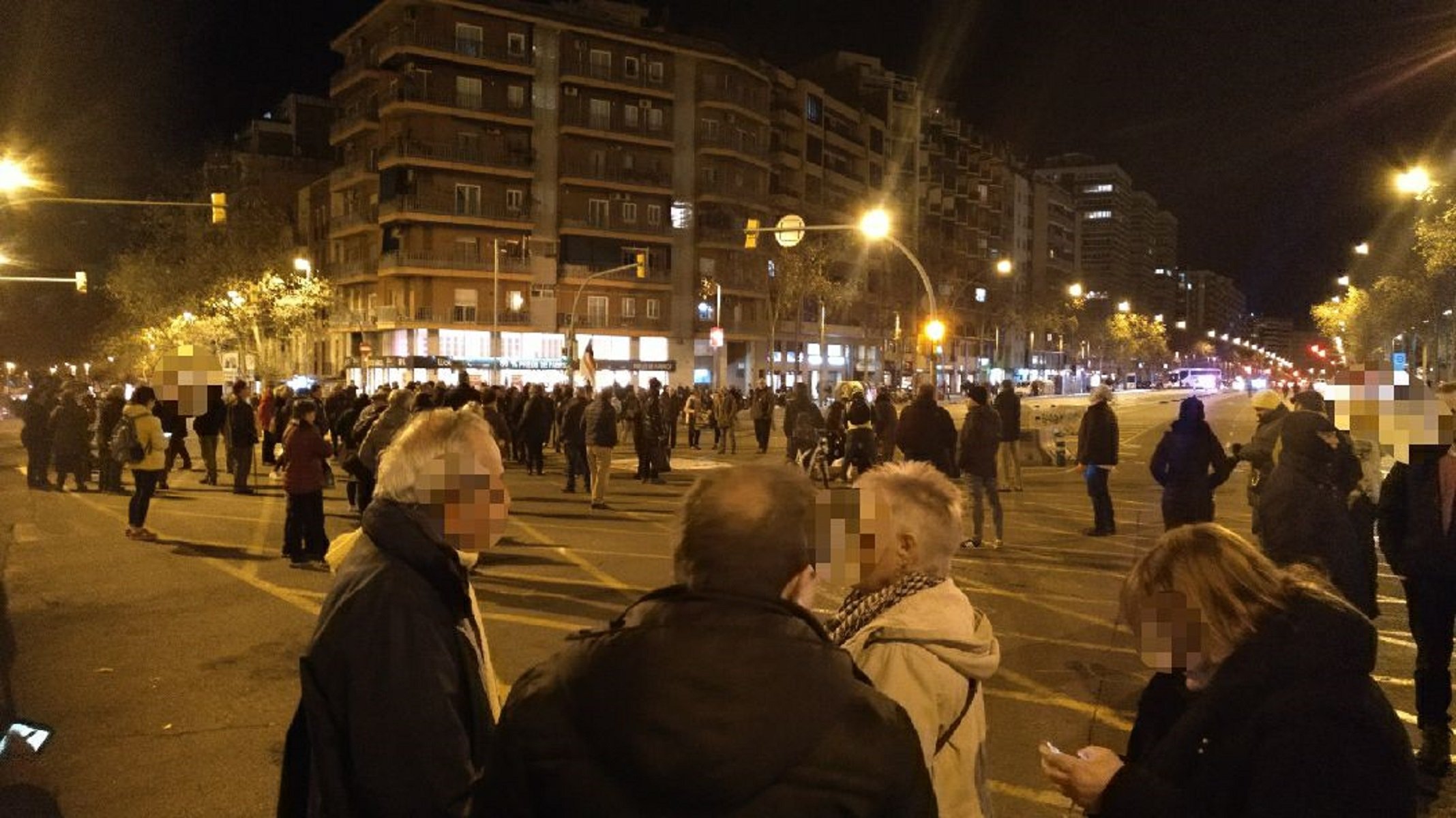 Cortan la avenida Meridiana por 96ª noche consecutiva