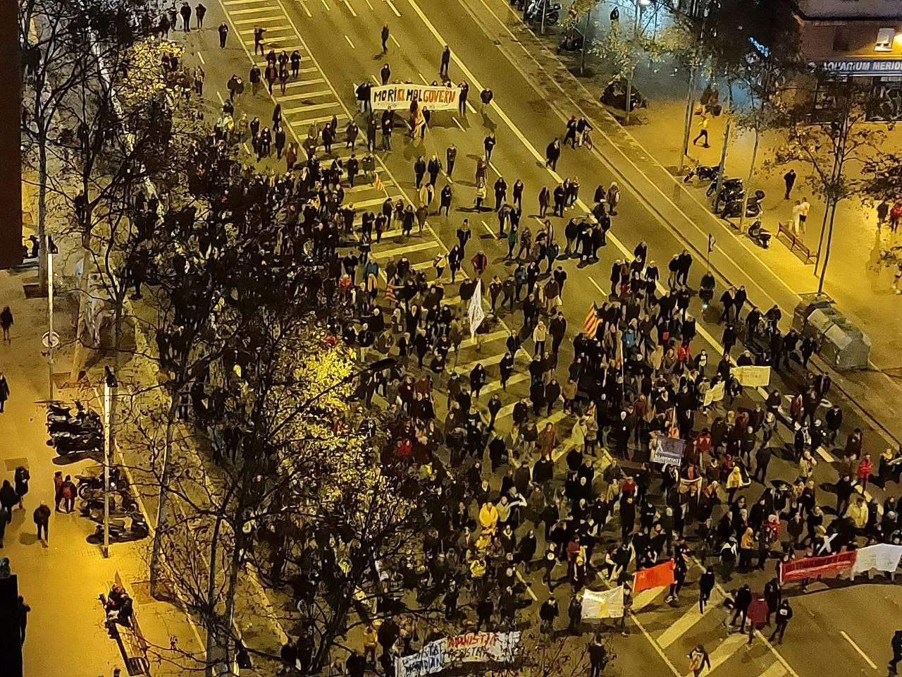 Els veïns de la Meridiana celebren els tres mesos de talls