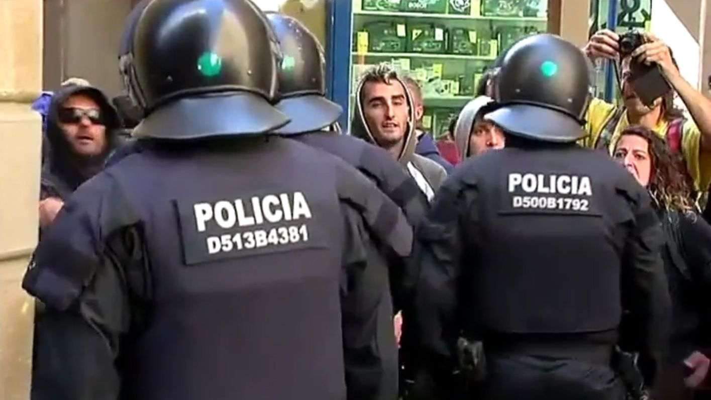 Desallotgen el Borsí, dos dies després de ser okupat