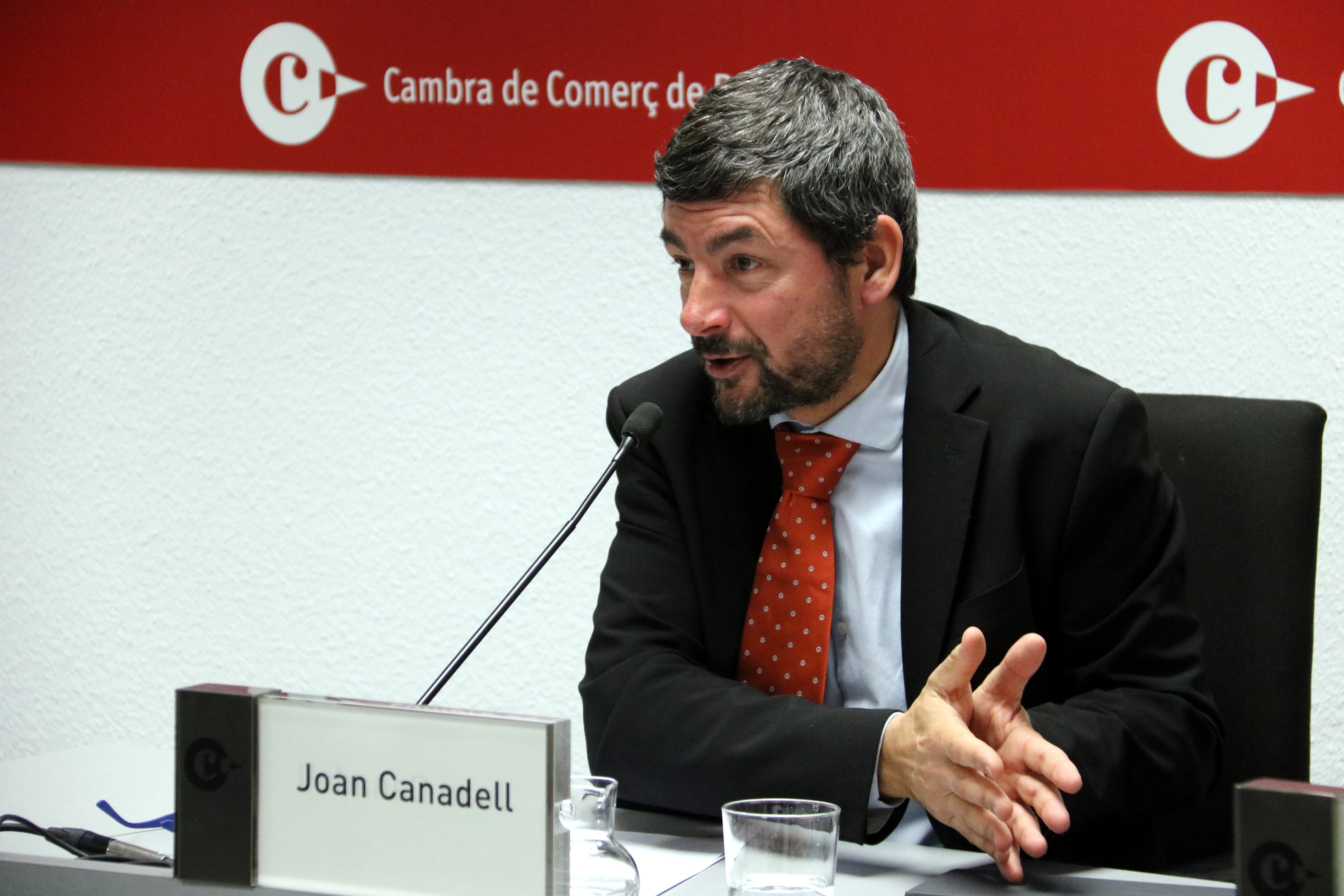 La Cambra consulta a l'empresariat si ha de donar suport a la via unilateral