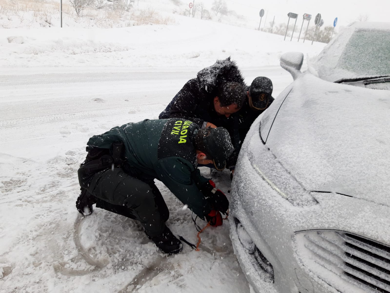 Así se vanagloria la Guardia Civil de su "naturaleza militar"