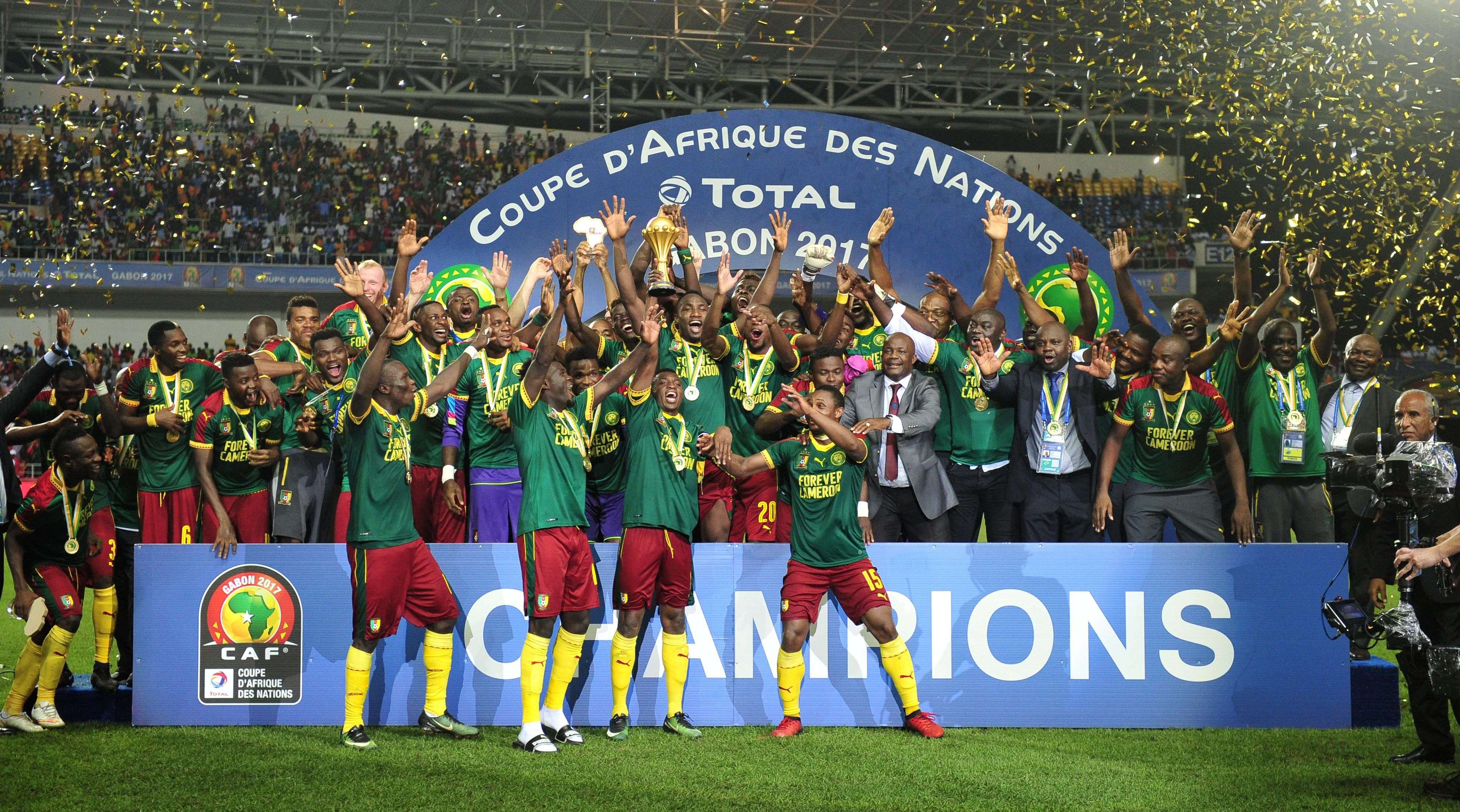 Camerún gana la Copa de África (1-2)