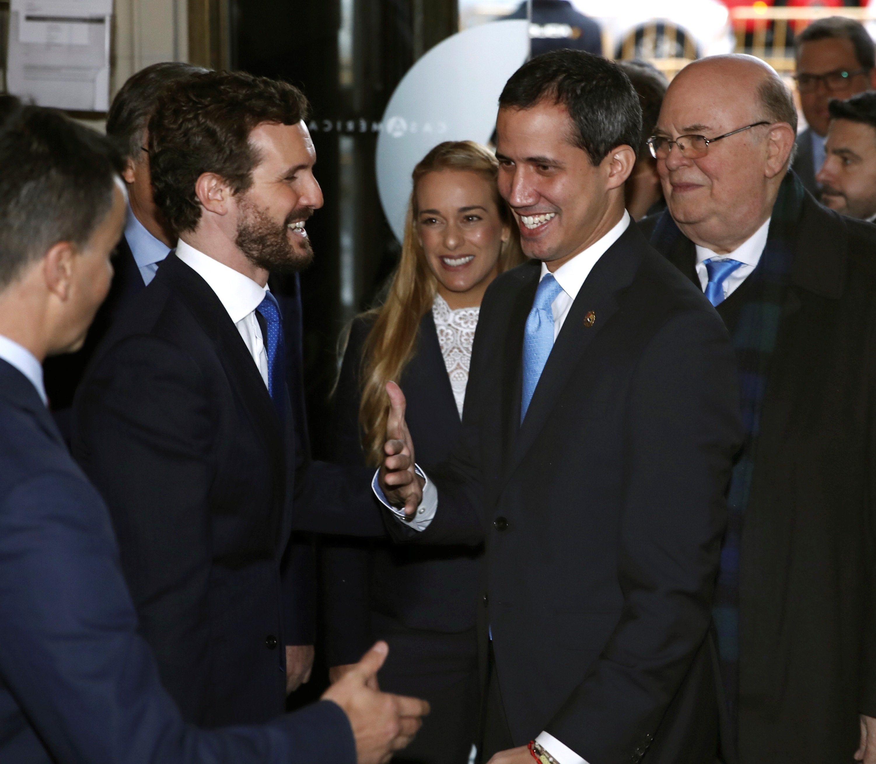 Casado pide la dimisión de Ábalos y dice que el PSOE depende de Podemos