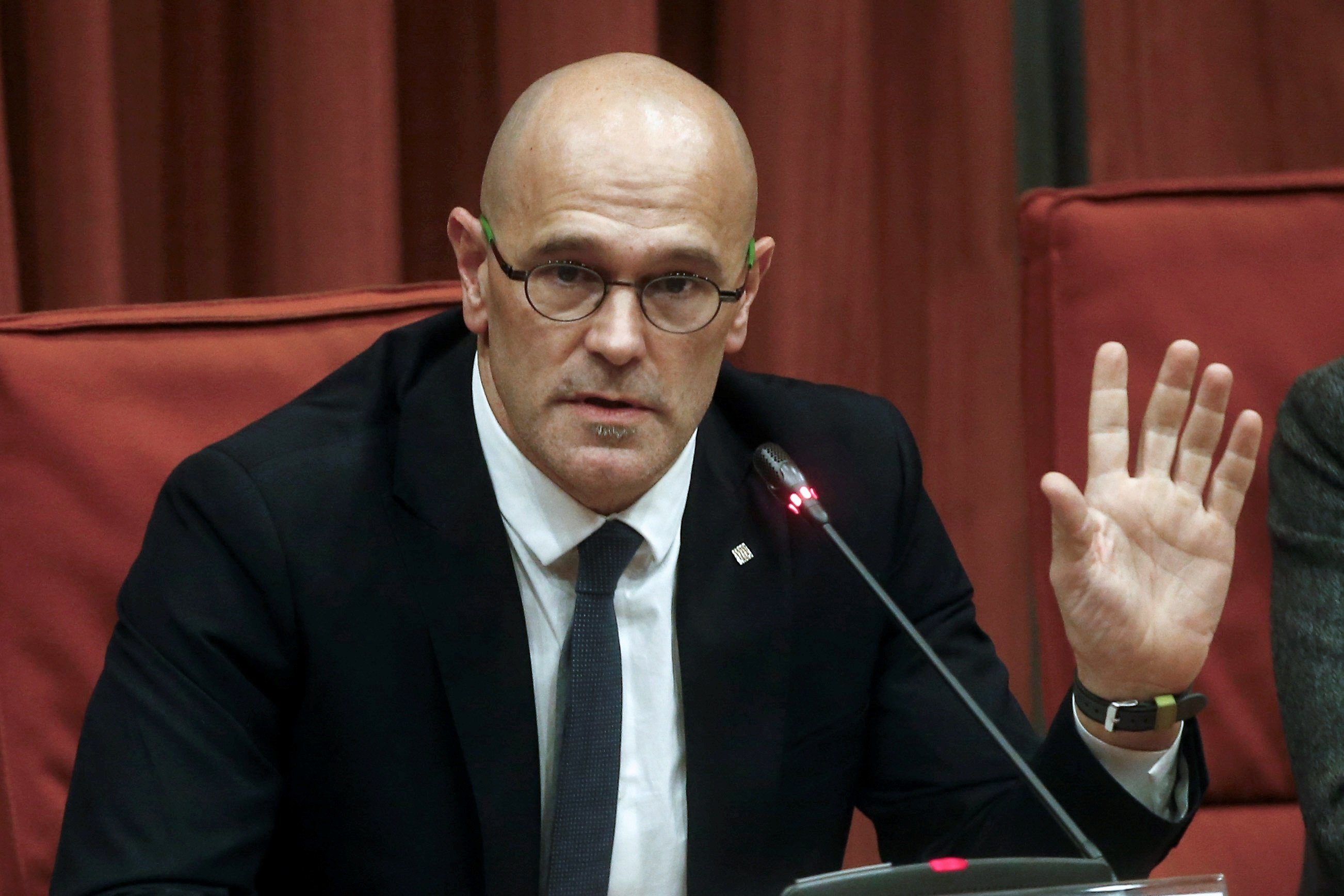 Un TC dividit avala la presó preventiva de Romeva pel "risc de fuga"