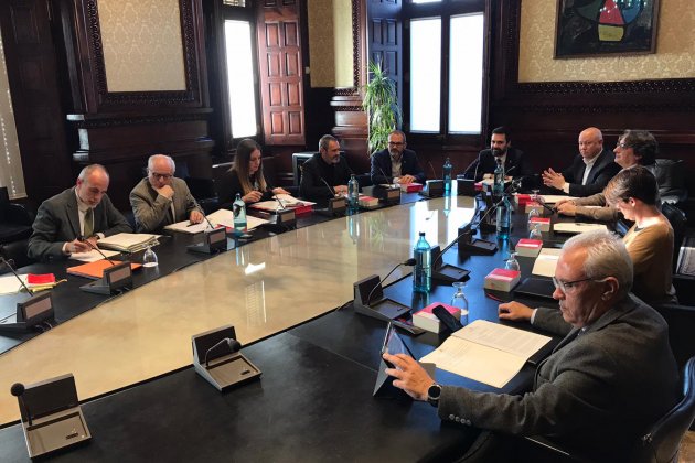 reunio rebrota parlamento - zanahoria campos reunio rebrota parlamento - zanahoria campos