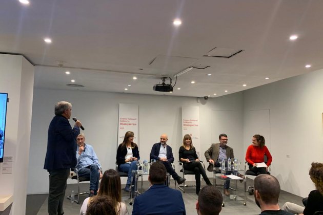 mesa redonda lonja|palco de mar blanquerna - nicolas tomás mesa redonda lonja|palco de mar blanquerna - nicolas tomás