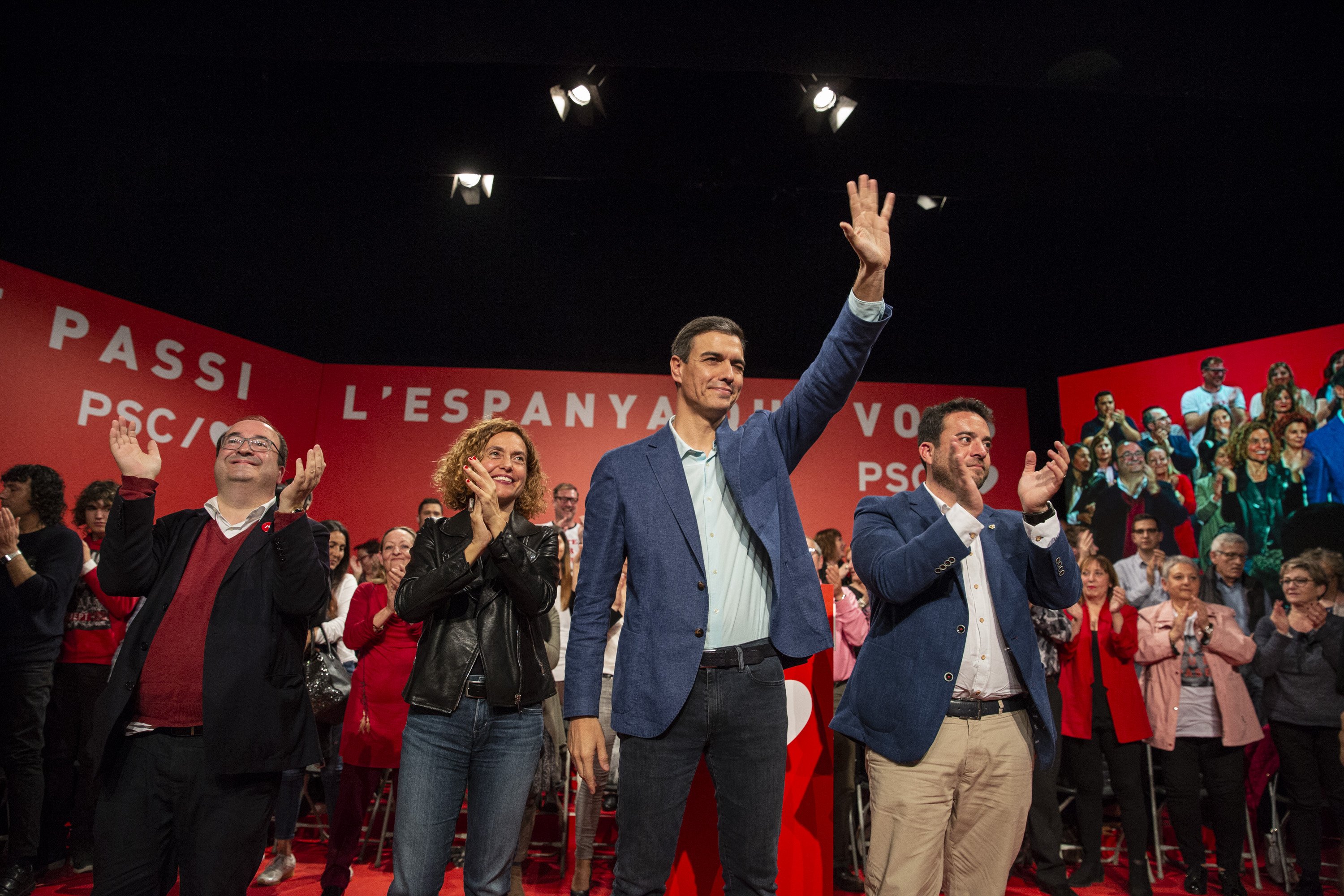 CIS survey finds Socialists reinforced in both Catalonia and Spain