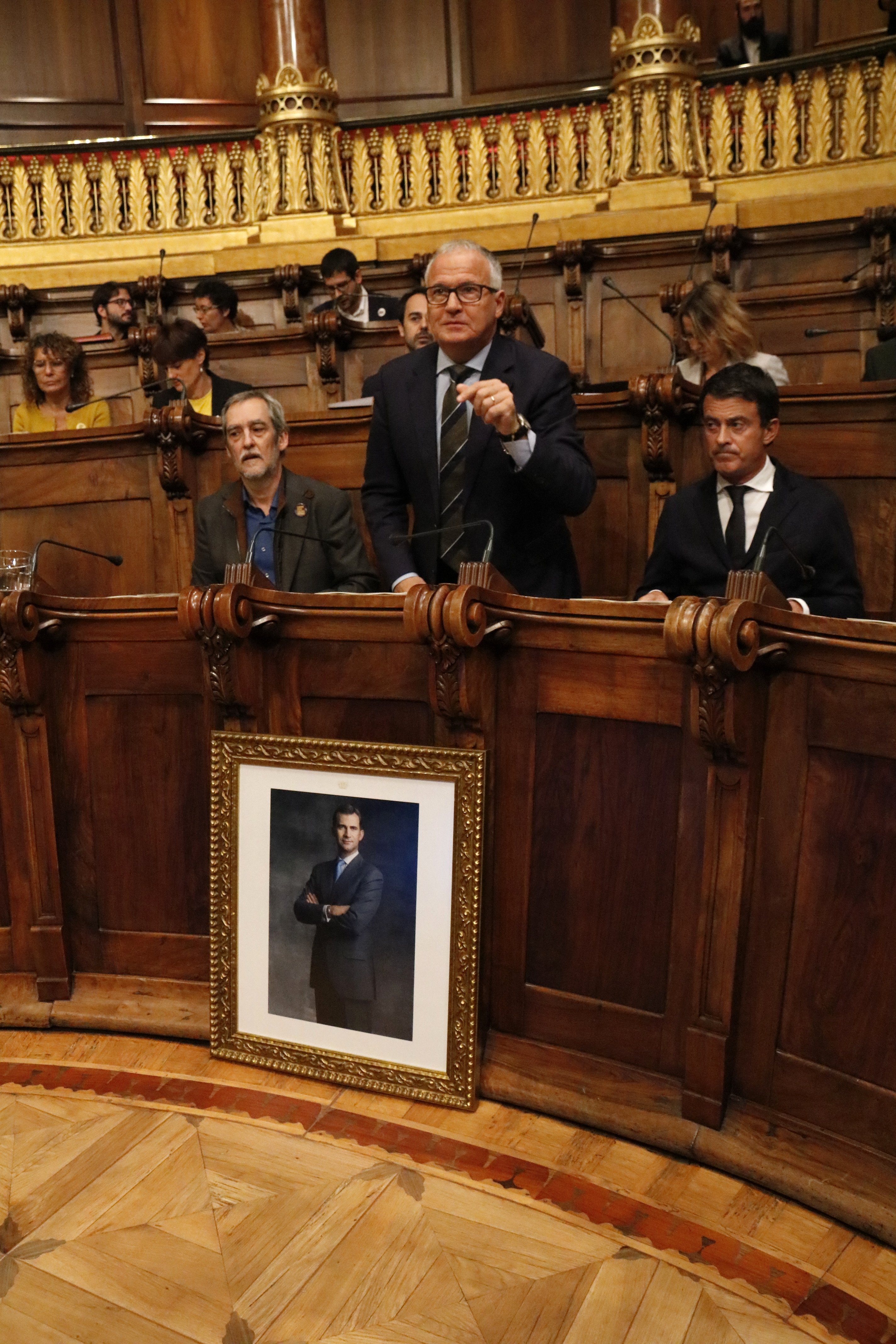 Josep Bou es nega a condemnar el règim de Franco