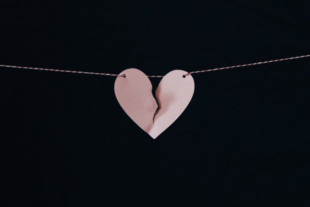 corazón|coro roto unsplash (1)