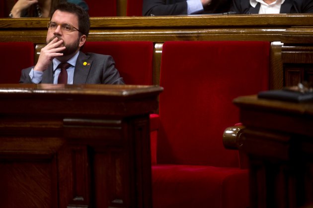 Pere Aragonès retrato Parlamento sin Torra- EFE