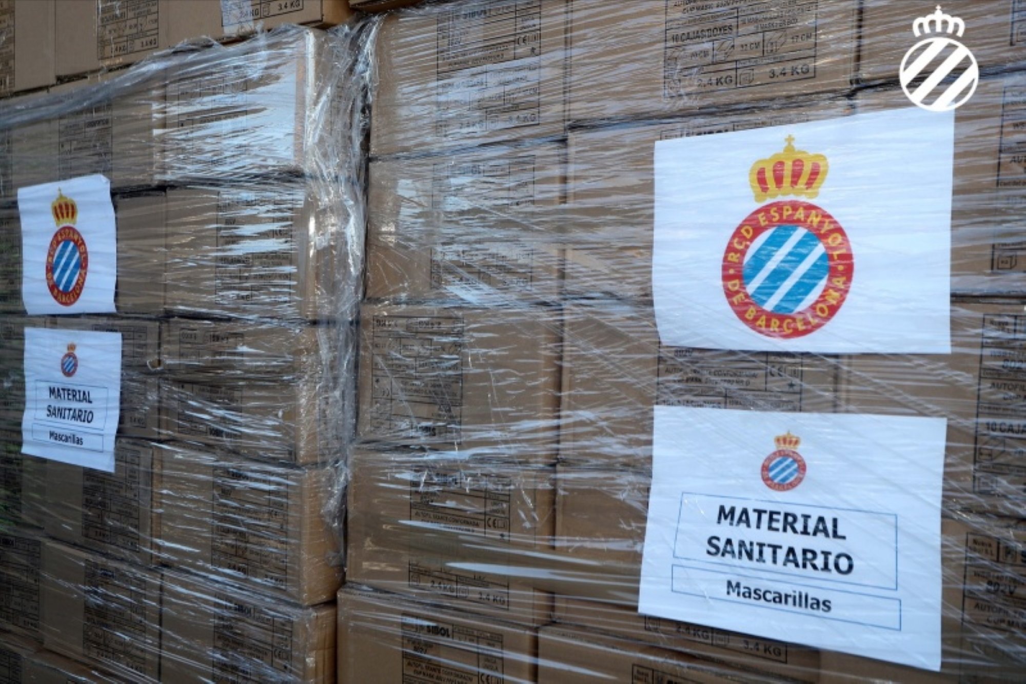 L'Espanyol envia mig milió de mascaretes a la Xina pel coronavirus