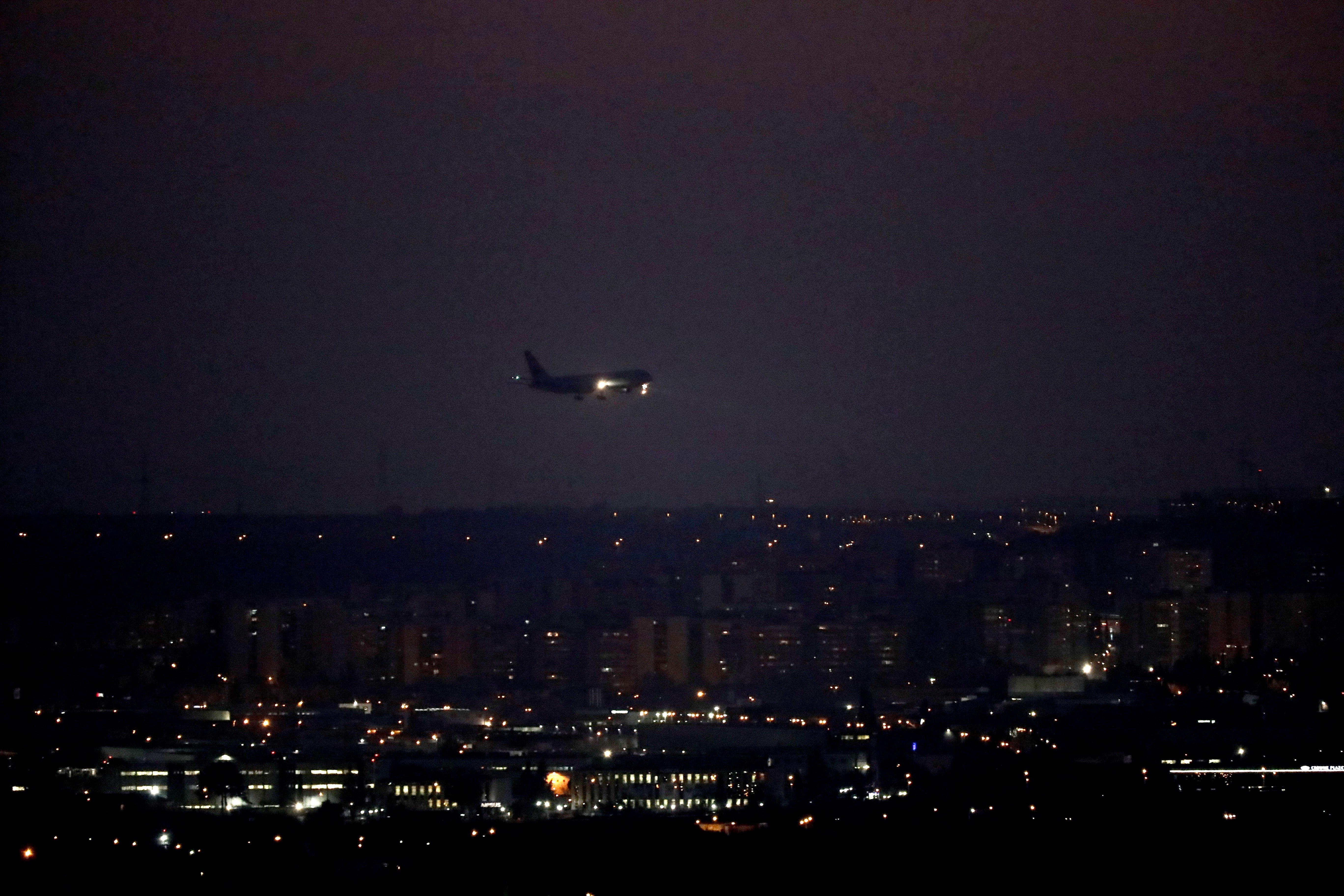 El relat des de l'avió: explosió, WhatsApp encès i les quatre torres a tocar