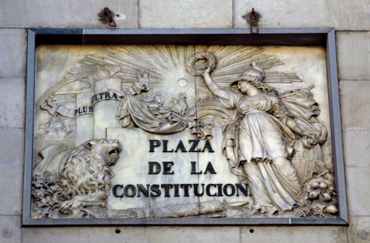 PL Constitució Celdoni dins