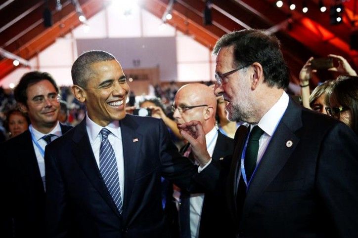 Obama i Rajoy se saluden a la cimera del Canvi Climàtic / EFE
