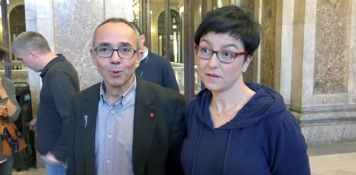 Joan Coscubiela y Eva Granados, juntos, en el Parlamento/QS