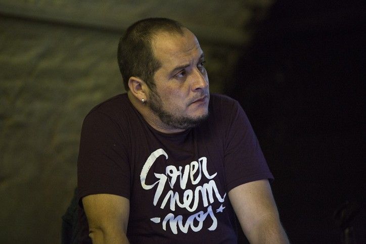 David Fernandez durant una conferència a favor de les victimes de la tortura a Barcelona / Sergi Alcàzar