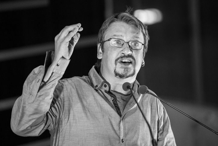 Hospitalet de Llobregat / 05-12-15 / Xavier Domènech, de Comu Podem, a un acto de campaña por|para las generales en Hospitalet de Llobregat. / Foto Sergi Alcàzar Bahía